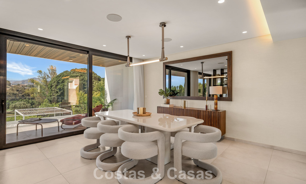 5-slaapkamer eigentijdse villa te koop direct aan de golfbaan in Nueva Andalucia, Marbella 806823