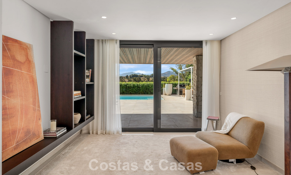 5-slaapkamer eigentijdse villa te koop direct aan de golfbaan in Nueva Andalucia, Marbella 806827