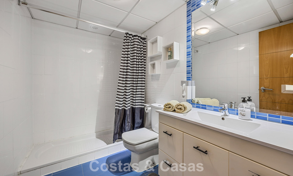 Instapklaar appartement te koop op korte afstand van La Cañada Shopping Centre en van het centrum van Marbella 806839
