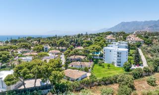 Instapklaar, eigentijds gerenoveerd luxe penthouse te koop op loopafstand van het strand in Los Monteros, Oost-Marbella 806555 