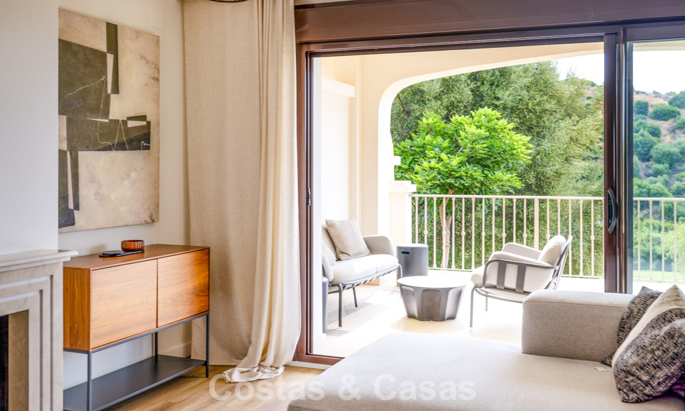 Instapklare, schakelwoningen met Mediterrane bouwstijl te koop direct aan de golfbaan in Estepona 806906