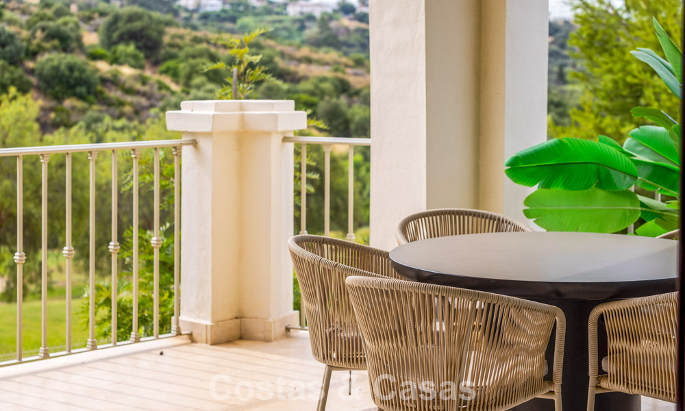 Instapklare, schakelwoningen met Mediterrane bouwstijl te koop direct aan de golfbaan in Estepona 806929