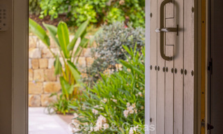 Instapklare, schakelwoningen met Mediterrane bouwstijl te koop direct aan de golfbaan in Estepona 806931 