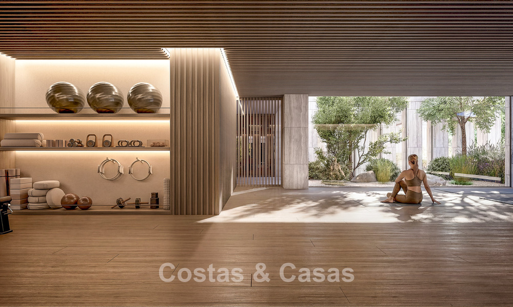 Vooruitstrevende designvilla met adembenemend golf-en zeezicht te koop in La Reserva, Sotogrande 806942