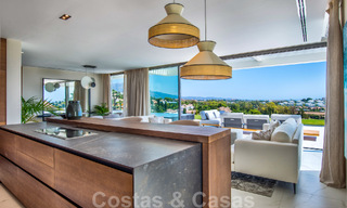 Ruim, nieuwgebouwd tuinappartement met privézwembad te koop in een omheind resort in Benahavís – Marbella 806705 