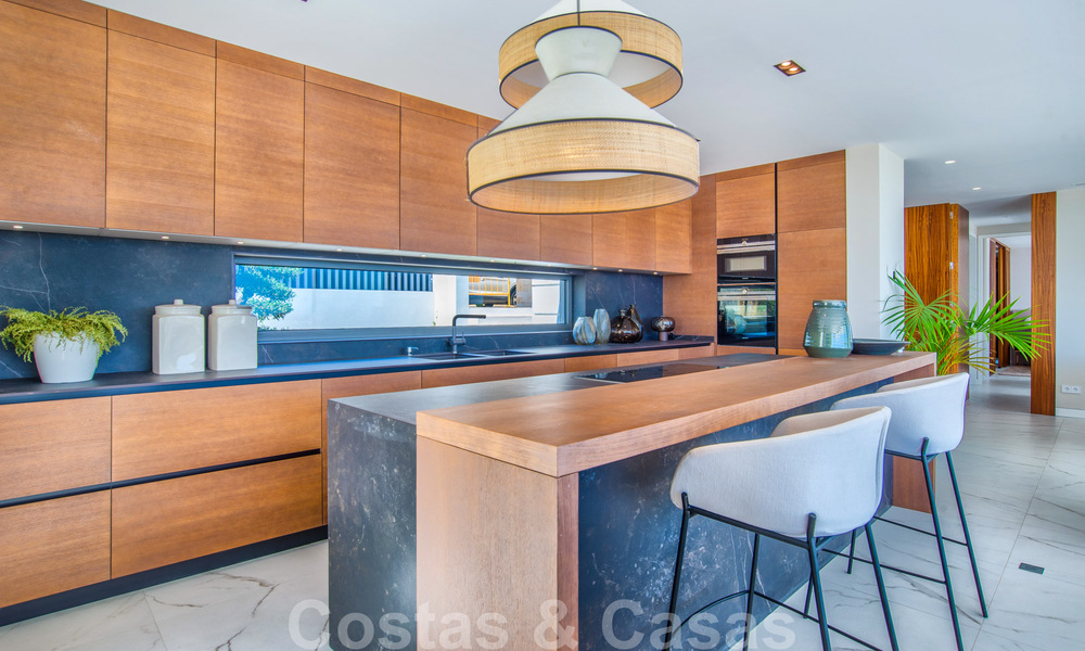 Ruim, nieuwgebouwd tuinappartement met privézwembad te koop in een omheind resort in Benahavís – Marbella 806706