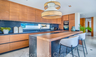 Ruim, nieuwgebouwd tuinappartement met privézwembad te koop in een omheind resort in Benahavís – Marbella 806706 