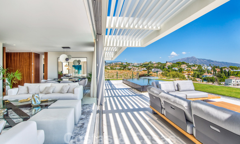Ruim, nieuwgebouwd tuinappartement met privézwembad te koop in een omheind resort in Benahavís – Marbella 806708