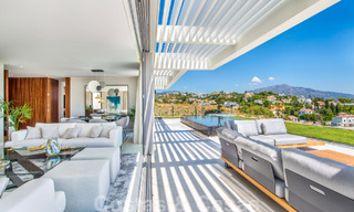 Ruim, nieuwgebouwd tuinappartement met privézwembad te koop in een omheind resort in Benahavís – Marbella 806708 