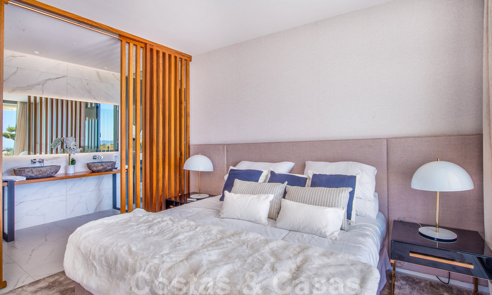 Ruim, nieuwgebouwd tuinappartement met privézwembad te koop in een omheind resort in Benahavís – Marbella 806714