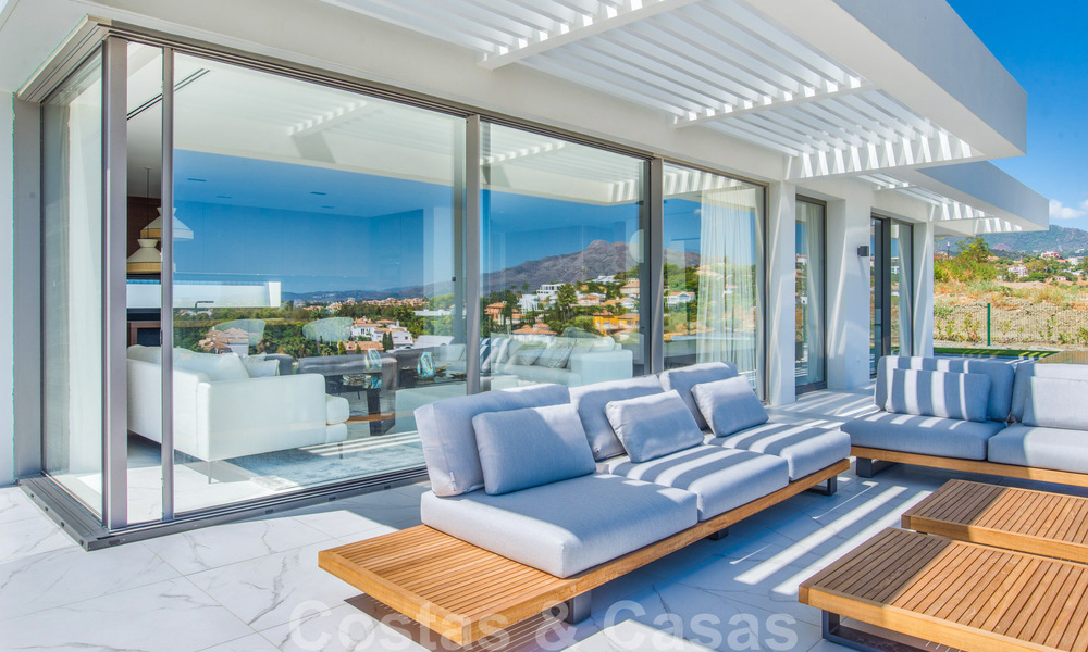 Ruim, nieuwgebouwd tuinappartement met privézwembad te koop in een omheind resort in Benahavís – Marbella 806735