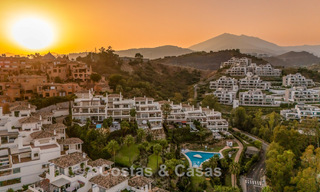 Stijlvol gerenoveerd hoekappartement met panoramisch uitzicht te koop in Nueva Andalucia, Marbella 807112 