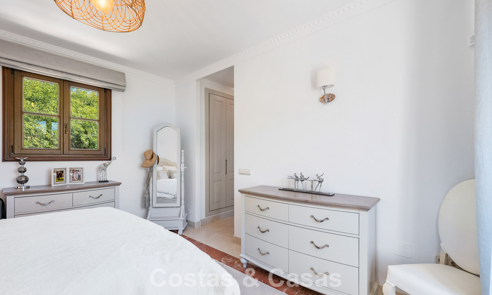 Ruime, sfeervolle, mediterrane familievilla te koop op de New Golden Mile tussen Marbella en Estepona 807261