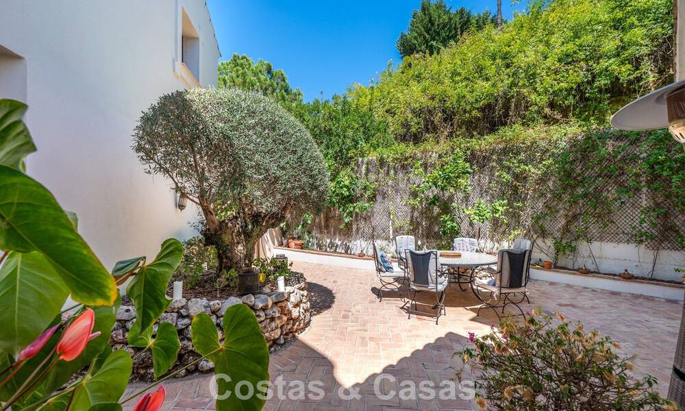 Ruime, sfeervolle, mediterrane familievilla te koop op de New Golden Mile tussen Marbella en Estepona 807264