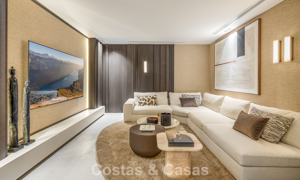 Gloednieuwe, ultramoderne luxevilla met panoramisch zeezicht te koop aan de oostkant van Marbella centrum 807457