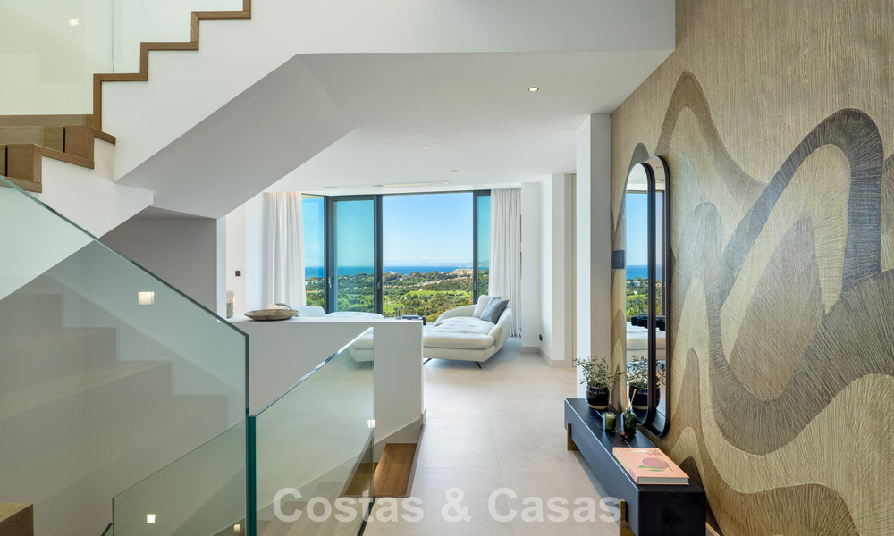 Gloednieuwe, ultramoderne luxevilla met panoramisch zeezicht te koop aan de oostkant van Marbella centrum 807478