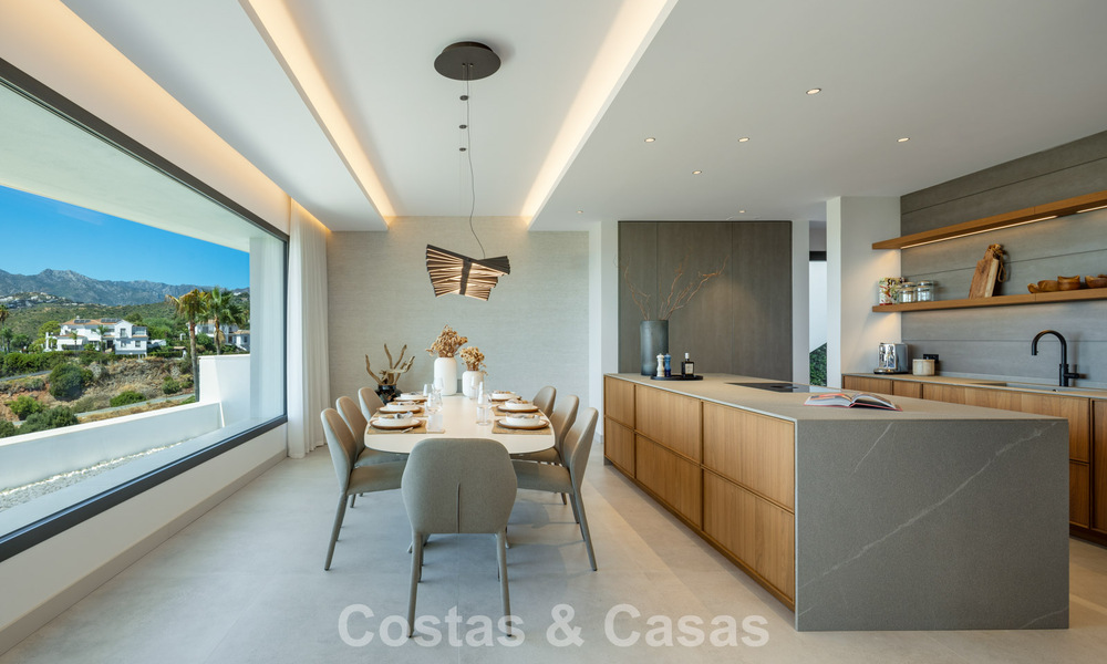 Gloednieuwe, ultramoderne luxevilla met panoramisch zeezicht te koop aan de oostkant van Marbella centrum 807485