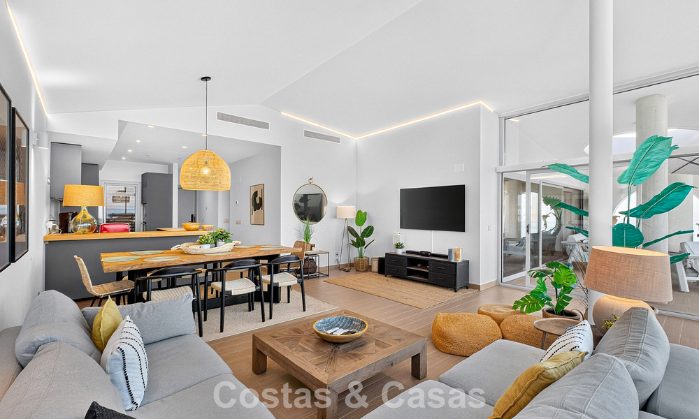 Exclusief hoekpenthouse met panoramisch zeezicht te koop in El Higueron Resort, Benalmadena, Costa del Sol 807393