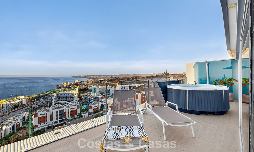 Exclusief hoekpenthouse met panoramisch zeezicht te koop in El Higueron Resort, Benalmadena, Costa del Sol 807404