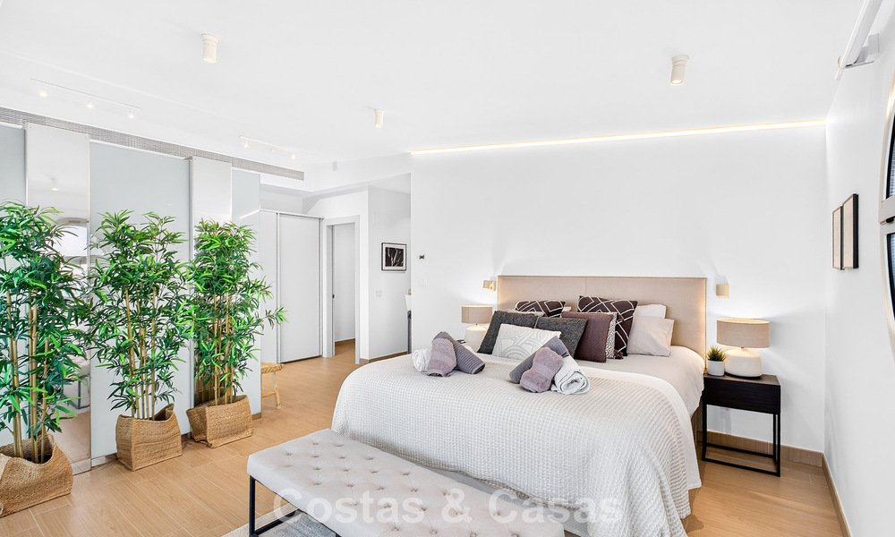 Exclusief hoekpenthouse met panoramisch zeezicht te koop in El Higueron Resort, Benalmadena, Costa del Sol 807409