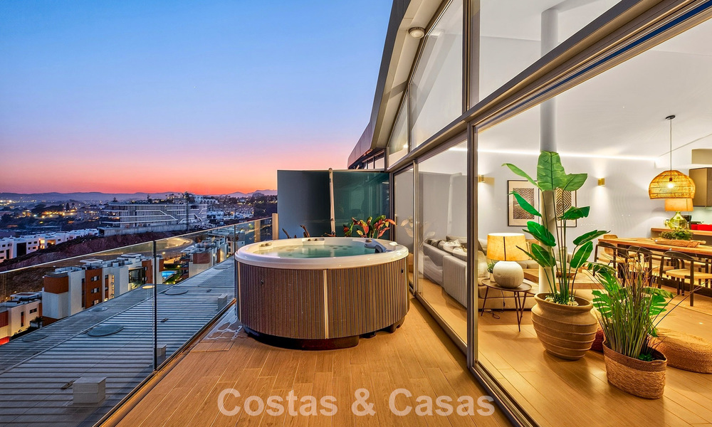 Exclusief hoekpenthouse met panoramisch zeezicht te koop in El Higueron Resort, Benalmadena, Costa del Sol 807431