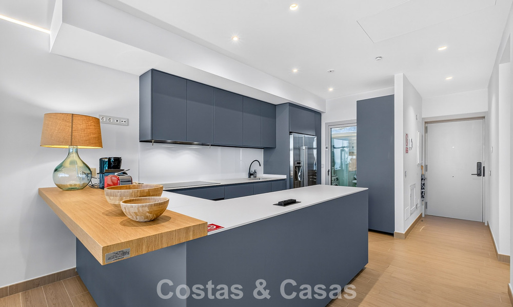Exclusief hoekpenthouse met panoramisch zeezicht te koop in El Higueron Resort, Benalmadena, Costa del Sol 807436