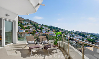 Stijlvol, top-floor, hoekappartement met adembenemend zeezicht te koop in El Higueron in Fuengirola, Costa del Sol 807552 