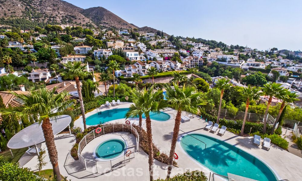 Stijlvol, top-floor, hoekappartement met adembenemend zeezicht te koop in El Higueron in Fuengirola, Costa del Sol 807564