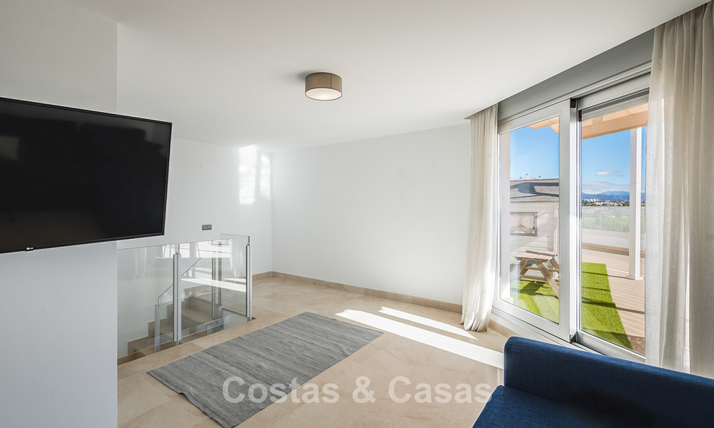 Moderne appartementen te koop in Aqua, een eigentijds complex in San Pedro Playa, Marbella 807159