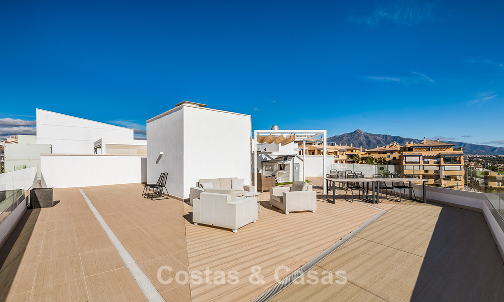Moderne appartementen te koop in Aqua, een eigentijds complex in San Pedro Playa, Marbella 807165