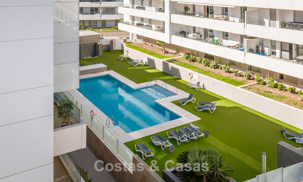Moderne appartementen te koop in Aqua, een eigentijds complex in San Pedro Playa, Marbella 807170