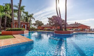 Gemoderniseerd halfvrijstaand herenhuis met panoramisch uitzicht te koop in de heuvels van Marbella - Benahavis 807599 