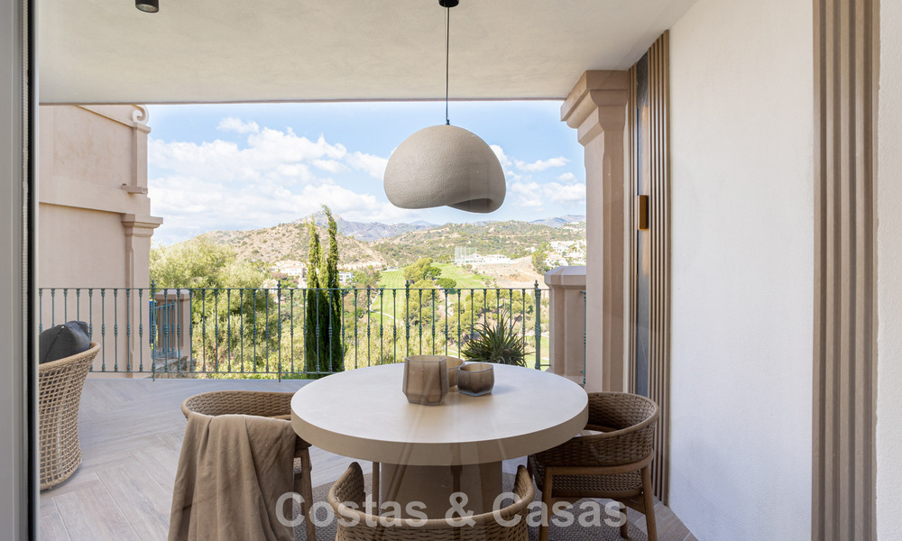 Gemoderniseerd halfvrijstaand herenhuis met panoramisch uitzicht te koop in de heuvels van Marbella - Benahavis 807610