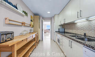 Prachtig penthouse met renovatiemogelijkheden te koop met golf- en zeezicht in La Quinta, Marbella - Benahavis 807663 