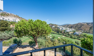 Prachtig penthouse met renovatiemogelijkheden te koop met golf- en zeezicht in La Quinta, Marbella - Benahavis 807677 