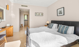 Prachtig penthouse met renovatiemogelijkheden te koop met golf- en zeezicht in La Quinta, Marbella - Benahavis 807682 