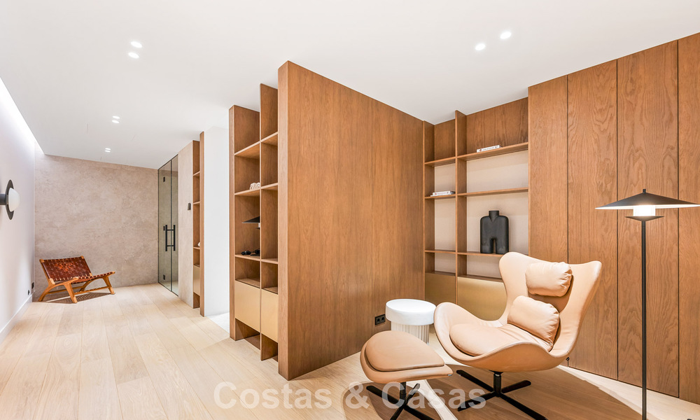 Exclusieve moderne nieuwbouwvilla met panoramisch uitzicht te koop op de befaamde Golden Mile van Marbella 807805