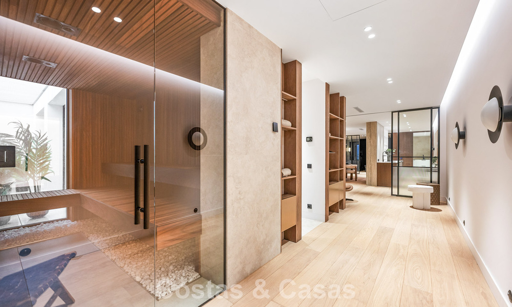Exclusieve moderne nieuwbouwvilla met panoramisch uitzicht te koop op de befaamde Golden Mile van Marbella 807808