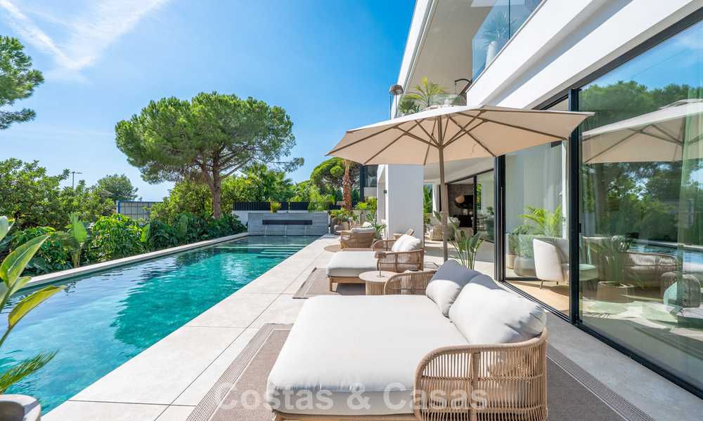 Exclusieve moderne nieuwbouwvilla met panoramisch uitzicht te koop op de befaamde Golden Mile van Marbella 807857