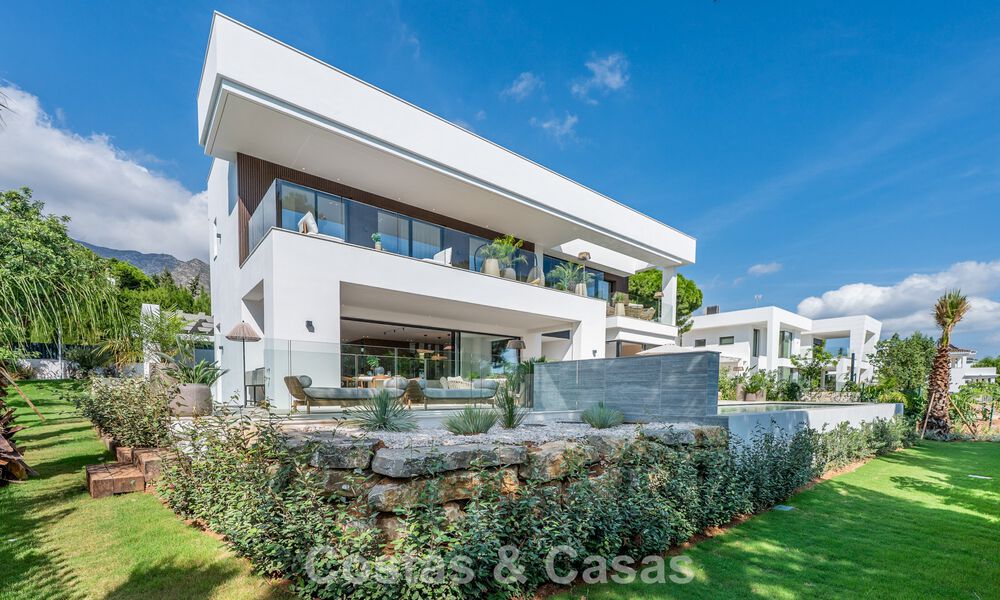 Exclusieve moderne nieuwbouwvilla met panoramisch uitzicht te koop op de befaamde Golden Mile van Marbella 807866