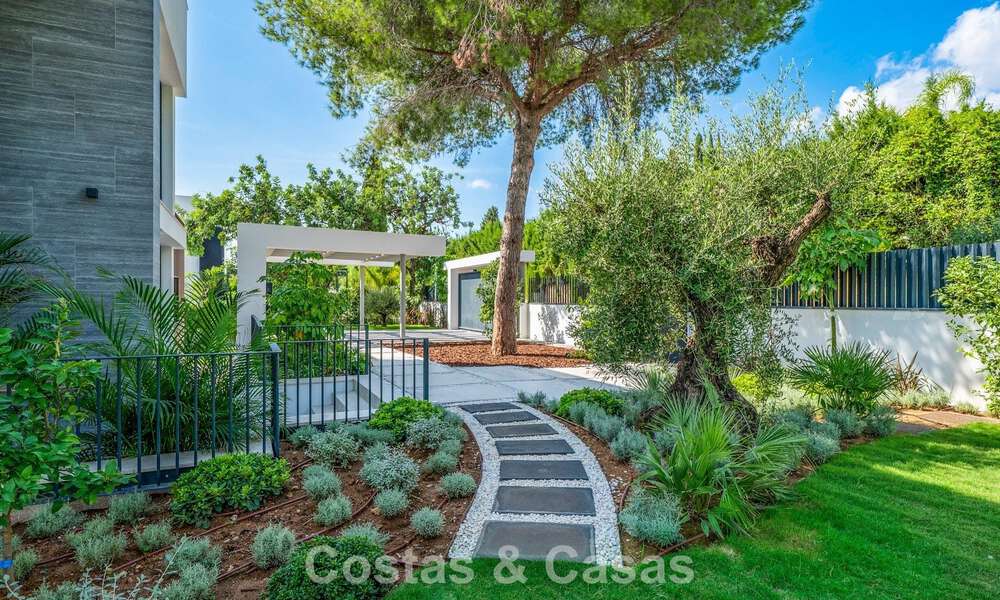 Exclusieve moderne nieuwbouwvilla met panoramisch uitzicht te koop op de befaamde Golden Mile van Marbella 807868