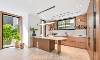 Exclusieve moderne nieuwbouwvilla met panoramisch uitzicht te koop op de befaamde Golden Mile van Marbella 807892 