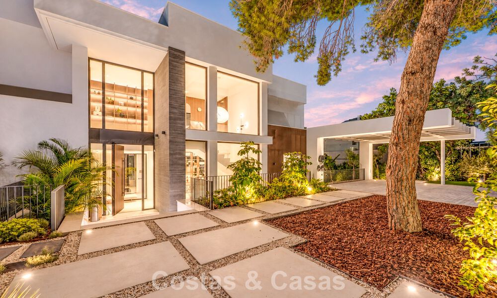 Exclusieve moderne nieuwbouwvilla met panoramisch uitzicht te koop op de befaamde Golden Mile van Marbella 807941