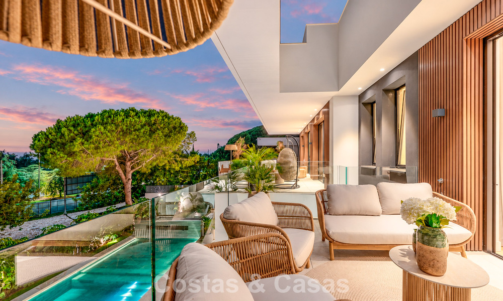 Exclusieve moderne nieuwbouwvilla met panoramisch uitzicht te koop op de befaamde Golden Mile van Marbella 807945