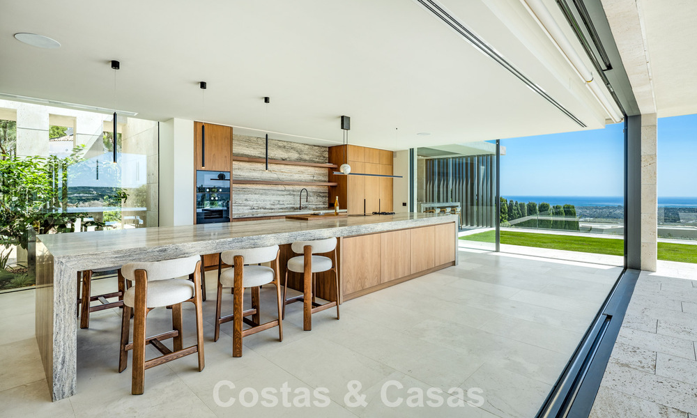 Vooruitstrevende nieuwbouwvilla te koop met spectaculaire vergezichten in La Reserva Club in Sotogrande, Costa del Sol 807901