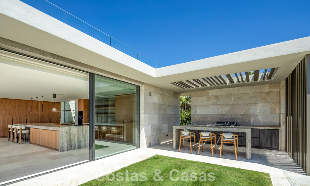 Vooruitstrevende nieuwbouwvilla te koop met spectaculaire vergezichten in La Reserva Club in Sotogrande, Costa del Sol 807902