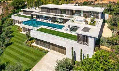 Vooruitstrevende nieuwbouwvilla te koop met spectaculaire vergezichten in La Reserva, Sotogrande, Costa del Sol 807909