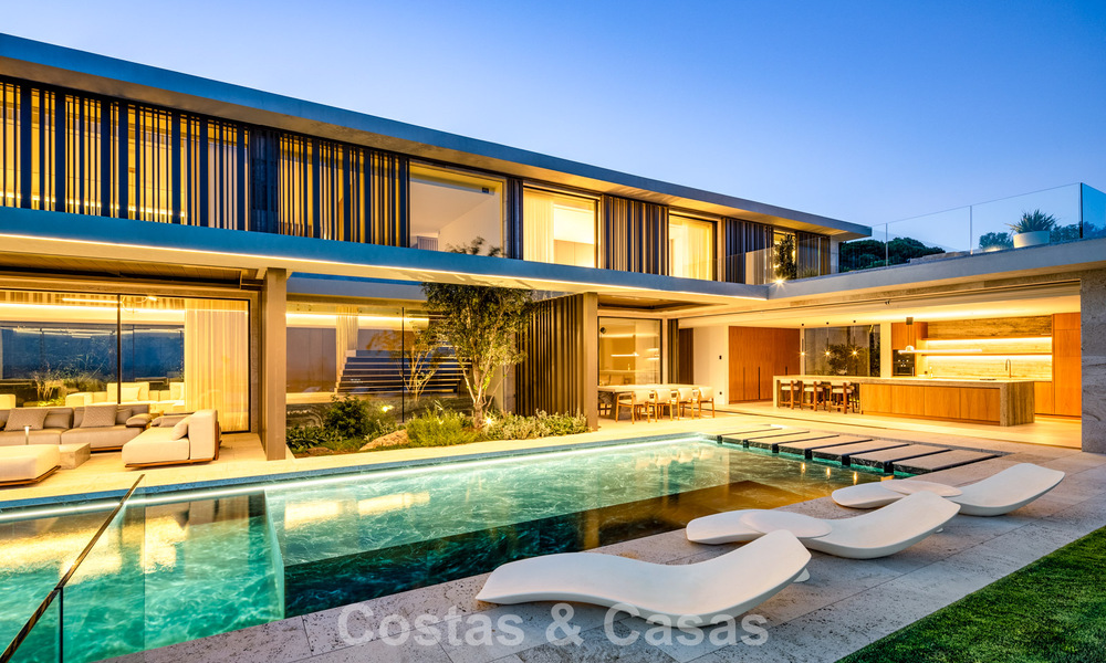 Vooruitstrevende nieuwbouwvilla te koop met spectaculaire vergezichten in La Reserva Club in Sotogrande, Costa del Sol 807913