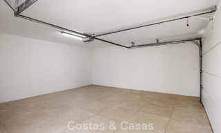 Gemoderniseerde villa met eigentijds-mediterrane bouwstijl te koop in Nueva Andalucia’s golfvallei, Marbella 807961 