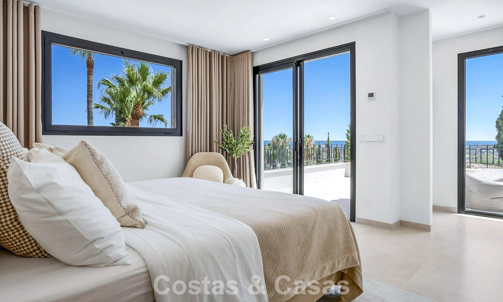 Gemoderniseerde villa met eigentijds-mediterrane bouwstijl te koop in Nueva Andalucia’s golfvallei, Marbella 807989